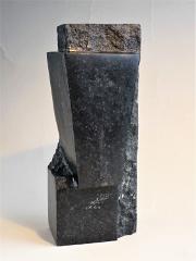 Cariatide, 2011, Diabas, 24,7 x 10 x 8 cm