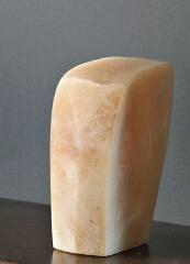 Dans les nuages, 2023, Alabaster, 22 x 9 x 18 cm