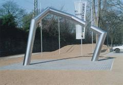 Die Bruecke, Neuwied 2005, Edelstahl, 380x480x330 cm